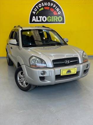 HYUNDAI TUCSON 2.0 MPFI GL 16V 142CV 2WD GASOLINA 4P AUTOMÁTICO